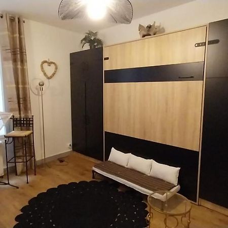 Agreable Studio Proche Paris Et Porte De Versailles Malakoff Exterior photo